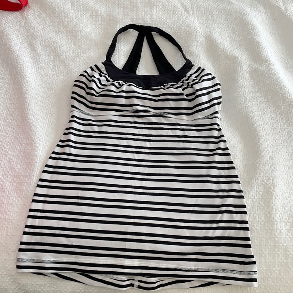 Guc lululemon tank top sz 6